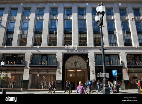 burberry london store regent street|burberry sw1p 2aw.